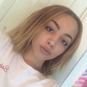 Meet your Posher, Jasmine